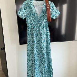 Elegant Paisley Print Dress in Blue